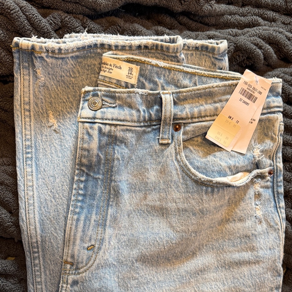 Abercrombie & Fitch Women's Distressed Denim Jeans